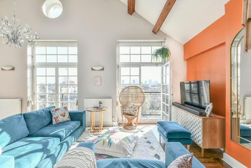 Dovecote - Sanctuary In The Sky Apartment London