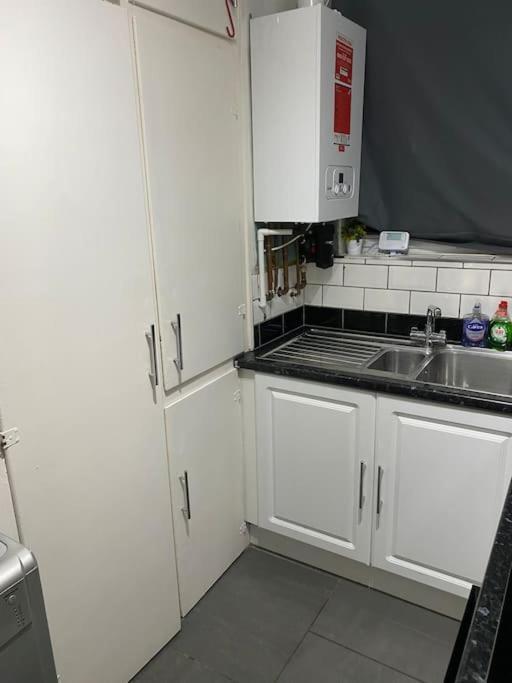 Ground Floor One Bedroom Bayswater Central Apartamento Londres