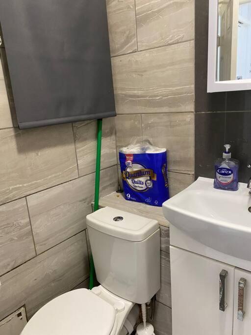Ground Floor One Bedroom Bayswater Central