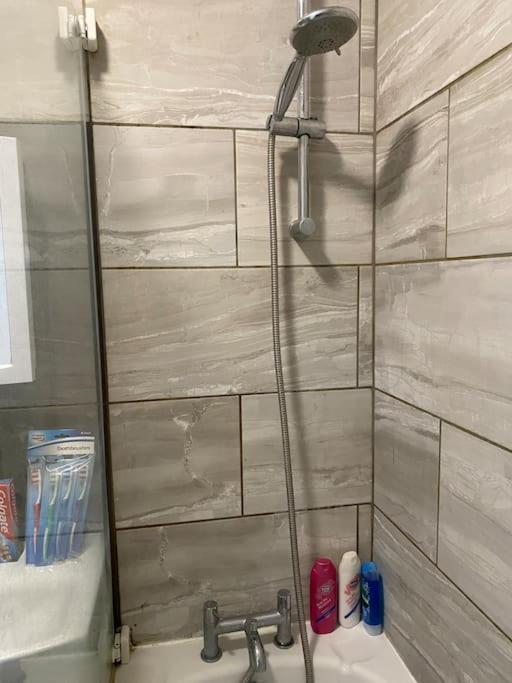 Ground Floor One Bedroom Bayswater Central Londres