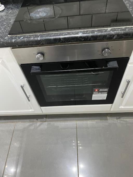 Ground Floor One Bedroom Bayswater Central Apartamento
