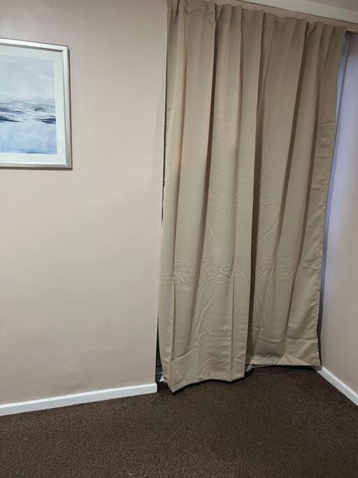 016- 1 Bedroom Church Street F31 Appartement *
