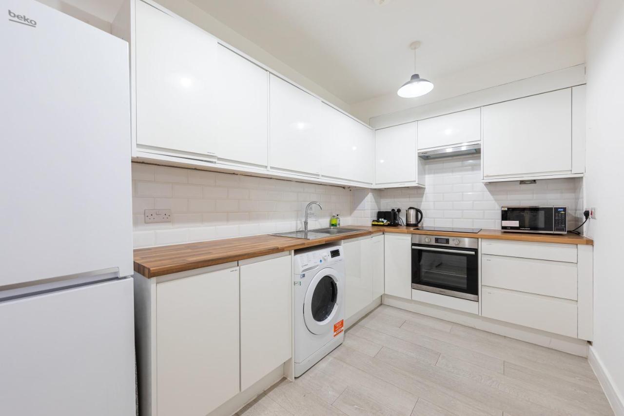 Double Ensuite Sleeps 2 Long Term Welcome With Garden View Apartment