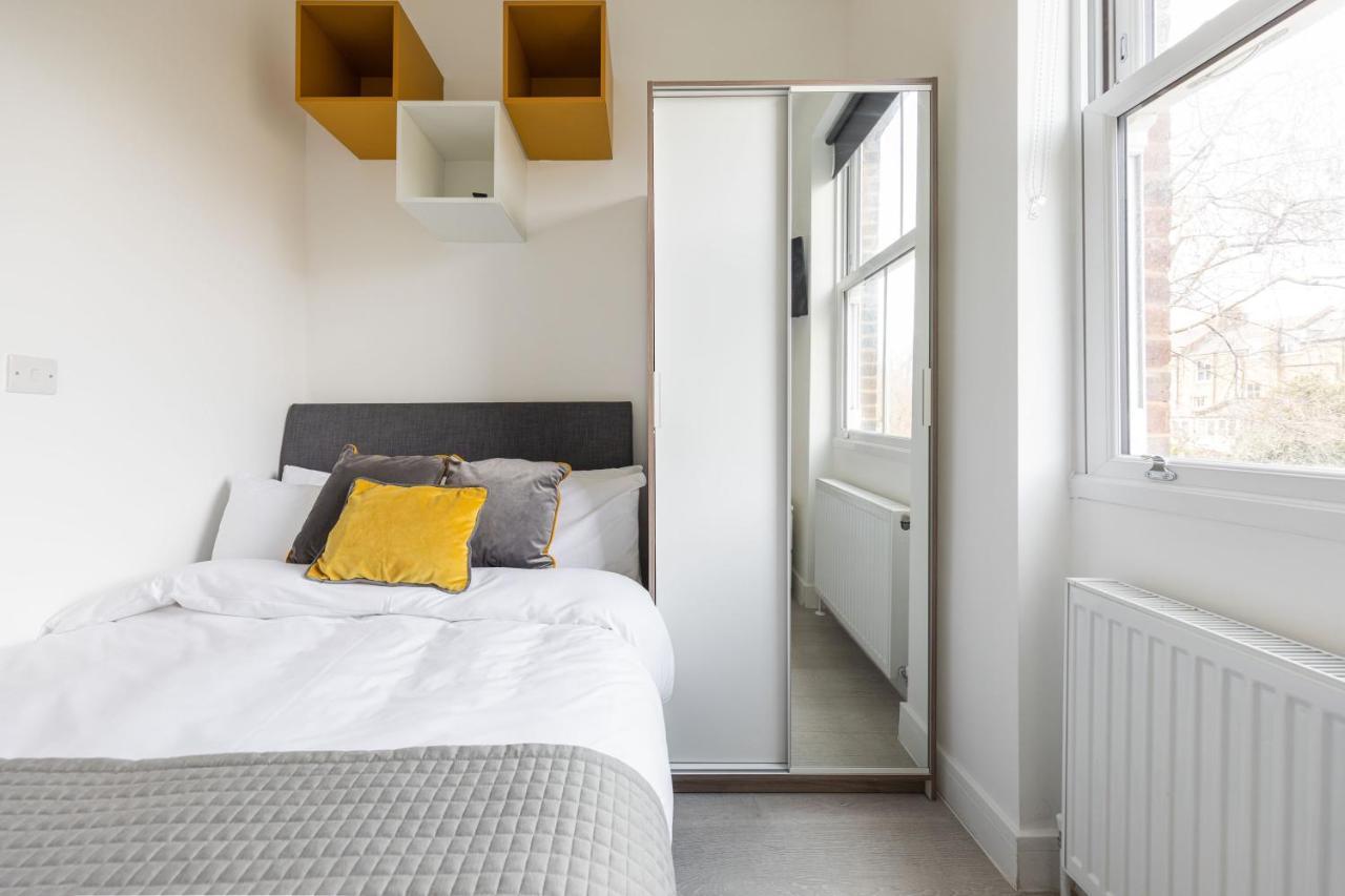 Appartement Cozy Ensuite Bedroom For Two Near Tufnell Park Londen