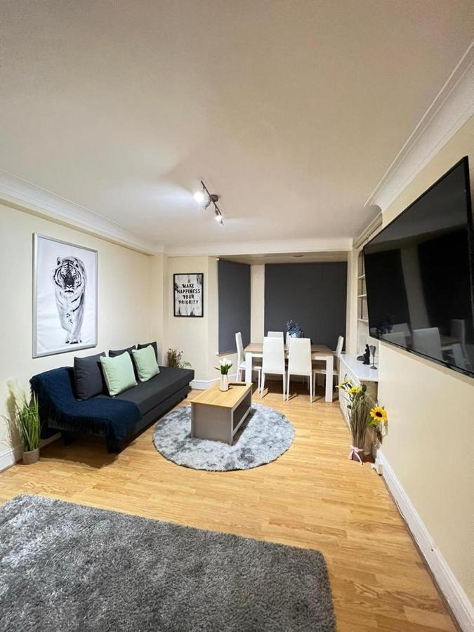 Comfy 2 Bedroom Flat Edgware Road London