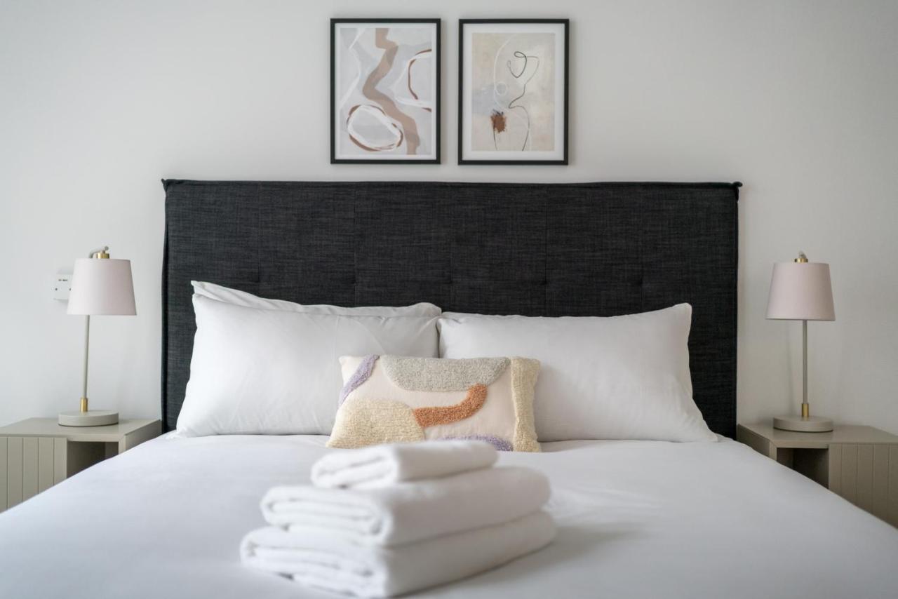 Joivy Stylish 3 Bed, 3 Bath House With Private Courtyard In Chelsea Ferienhaus London