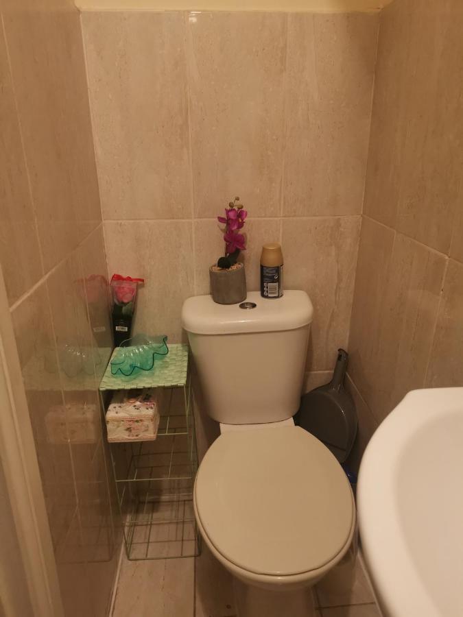Marahanata Jadwin 1 Beautiful 1 Bedroom Flat Apartment *