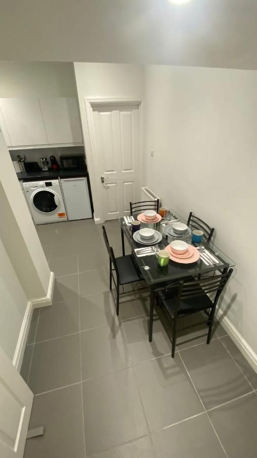 2 Notting Hill Portobello Road Amazing Location! * London