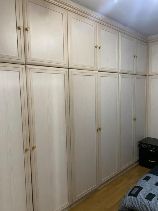 019- Premium Location Bayswater 2 Apartamento