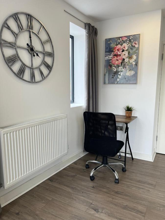 3bed Flat 3wc And Great Location Near Excel City Airport O2 And Canning Town Station Ferienhaus