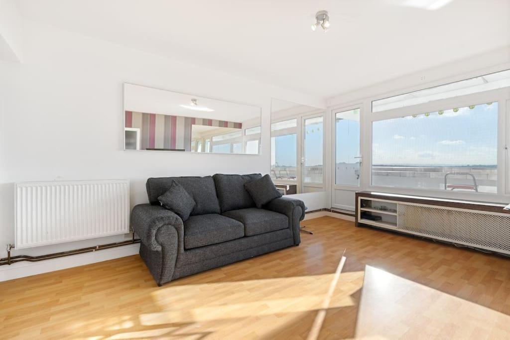 Apartment Beautiful Richmond Park Views & London