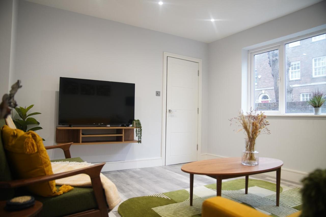 Lux 3bdr For 7 Nr Eye Holiday home London