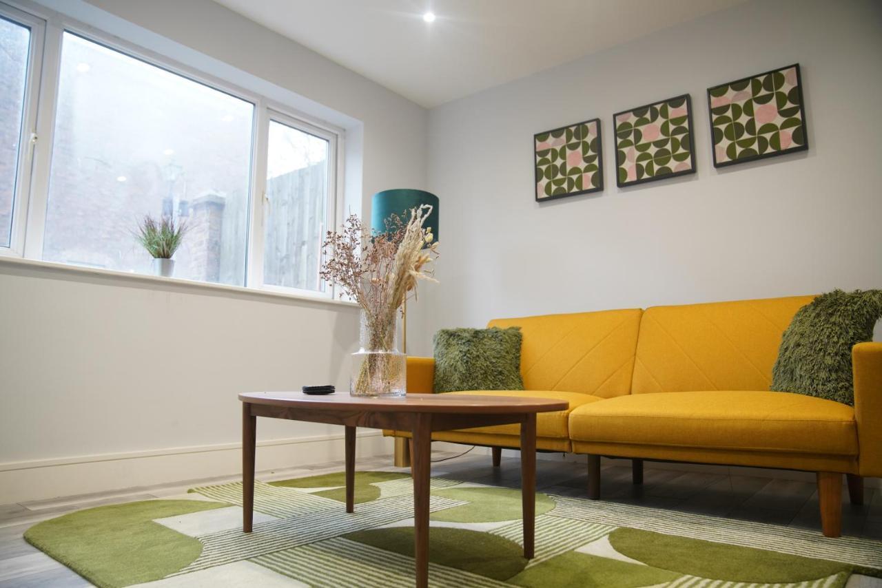 Lux 3bdr For 7 Nr Eye Holiday home