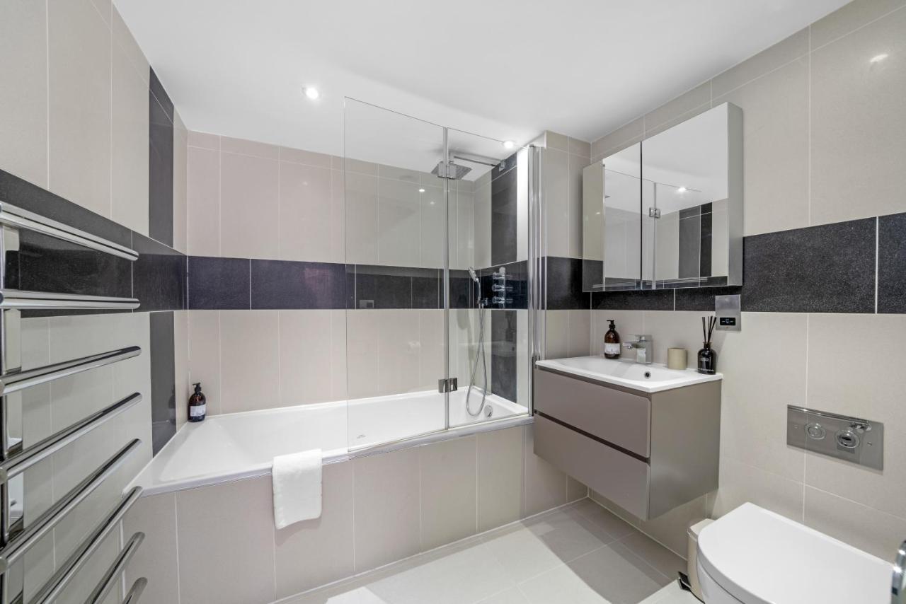 Ferienhaus Joivy Stylish 3 Bed, 3 Bath House With Private Courtyard In Chelsea *