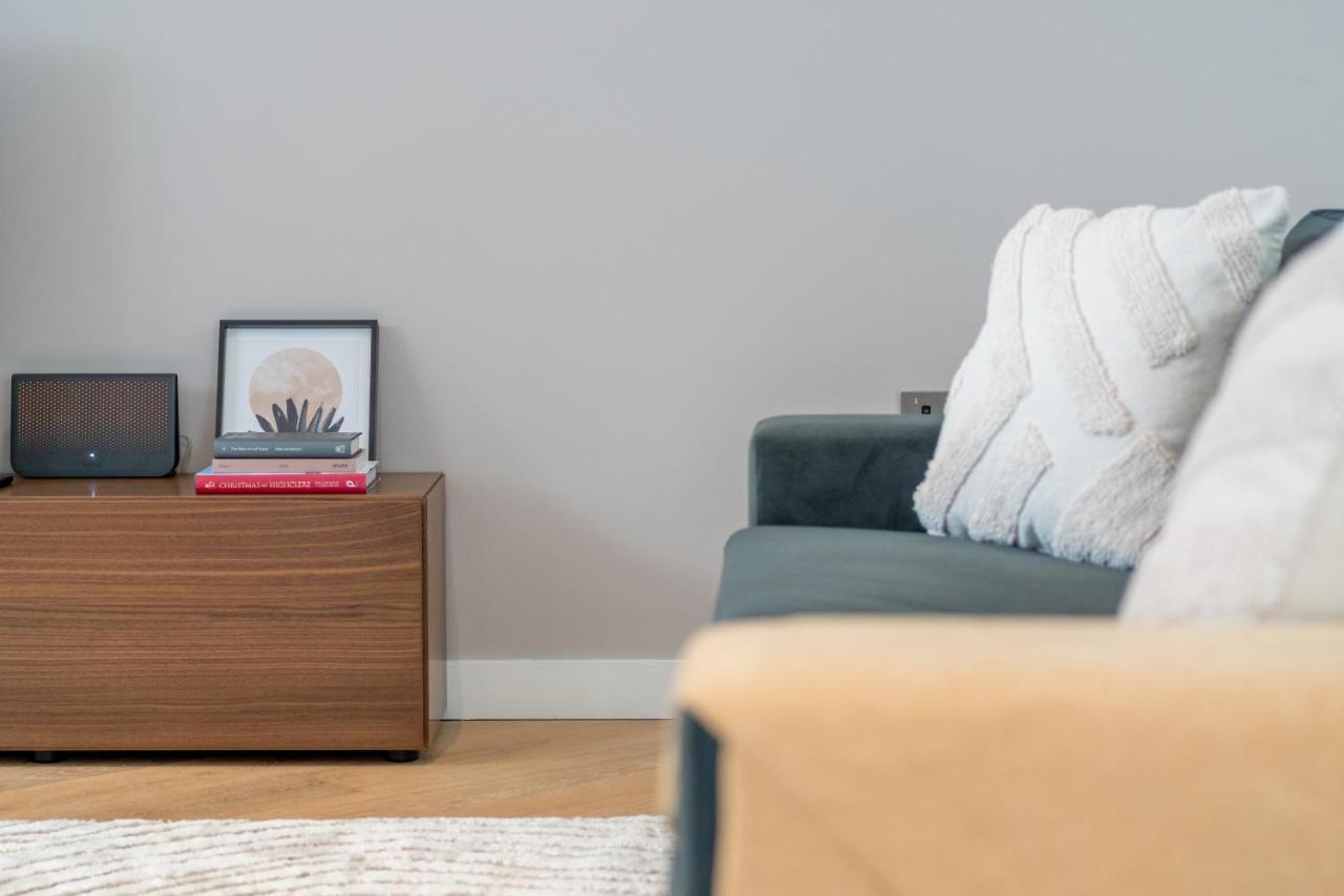 Ferienhaus Joivy Stylish 3 Bed, 3 Bath House With Private Courtyard In Chelsea London