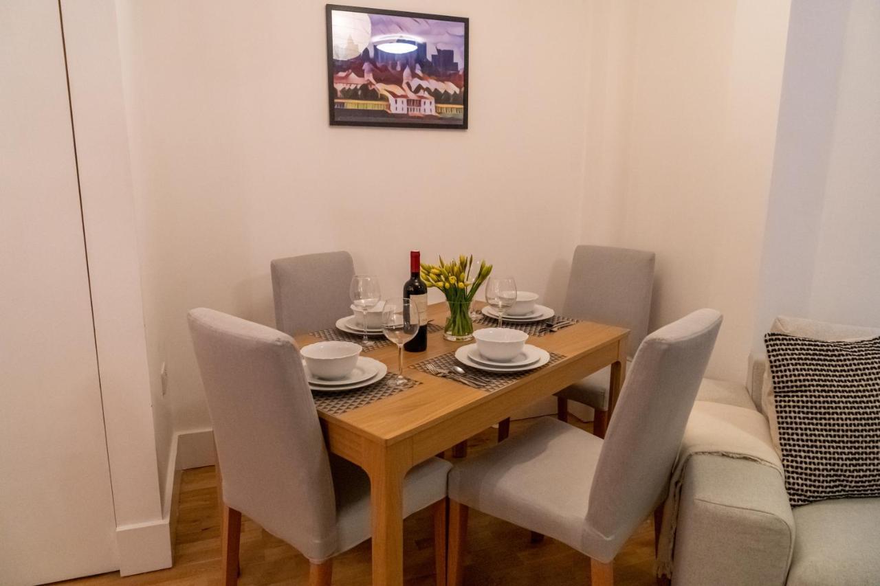 Hawkesmoor House Apartment *