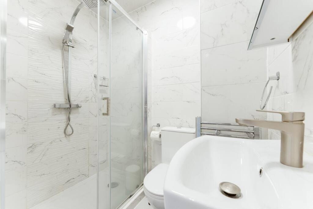 Your Lovely Studio Flat- West3 Appartement Londen