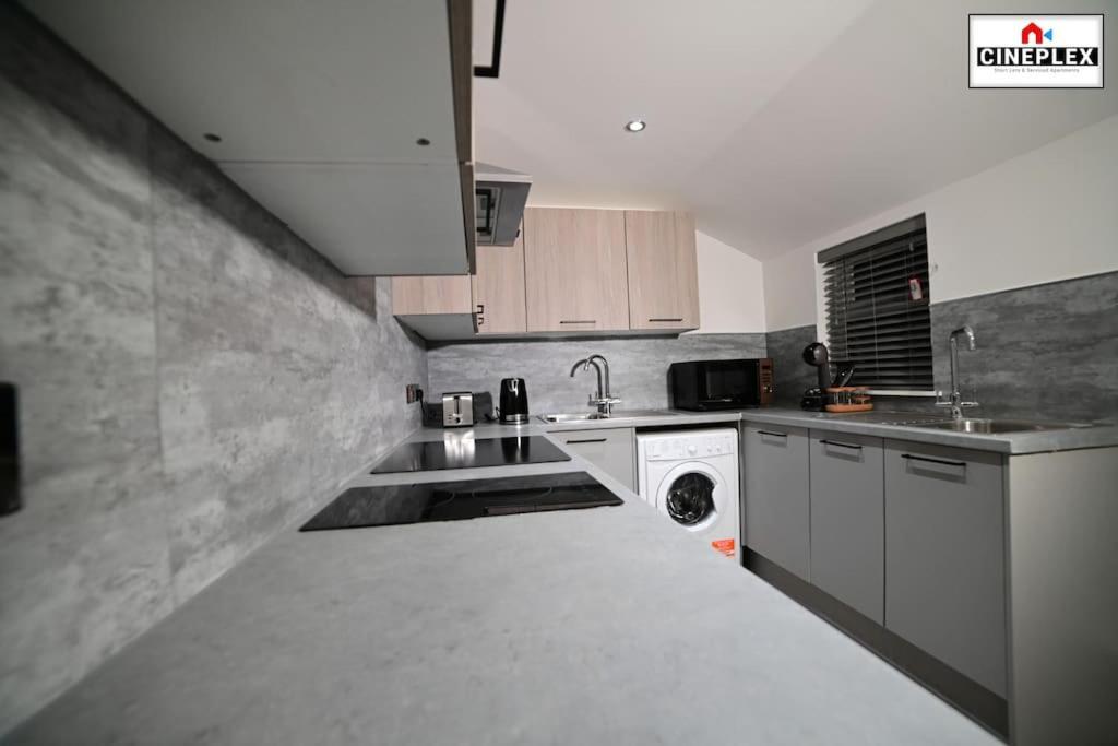 Appartement Cheerful 1bed Studio Flat With Netflix And Wi-fi By Cineplex Short Lets & Serviced