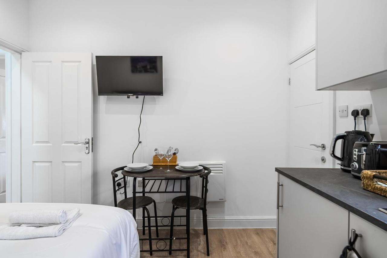Modern Studio In Wembley * Londres