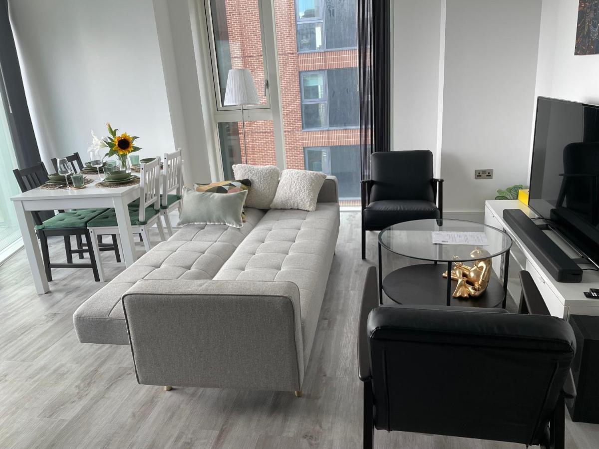 One West Point , Icon Tower Apartment
