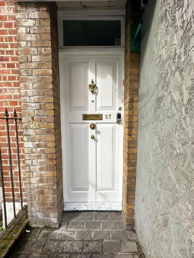 Number 27 Gasthof London