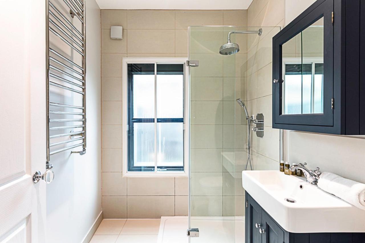 Apartment Gorgeous Roehampton Flat