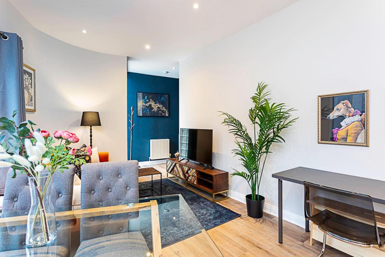 Gorgeous Roehampton Flat Apartment