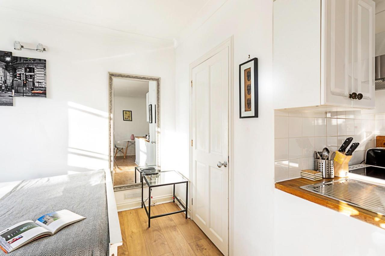 Convenient Studio Near Victoria London