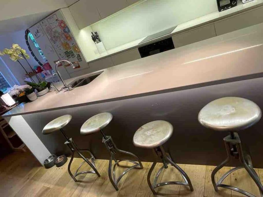 Beautiful Kensington Flat London