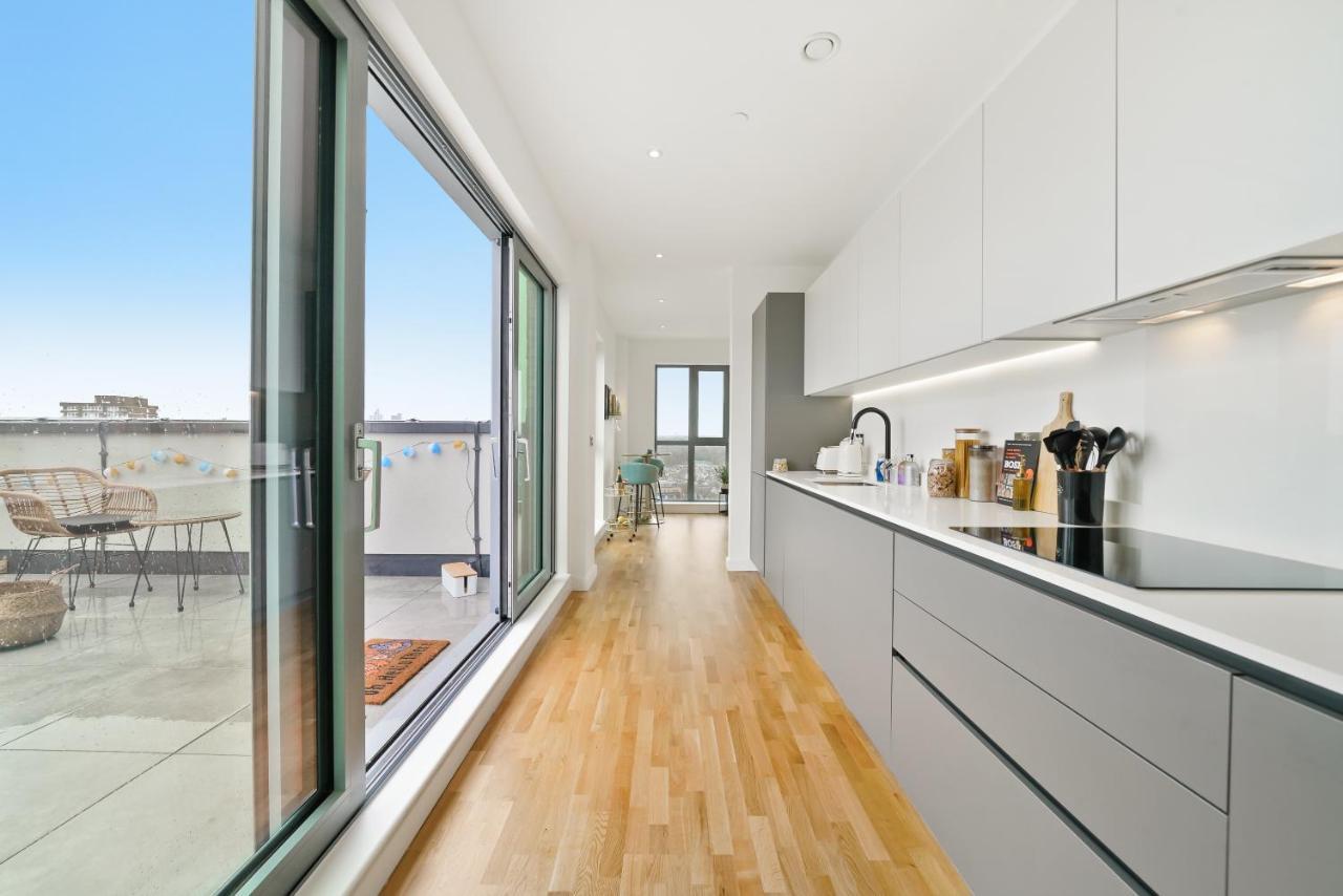 Luxury Penthouse With Enviable Views * Londen