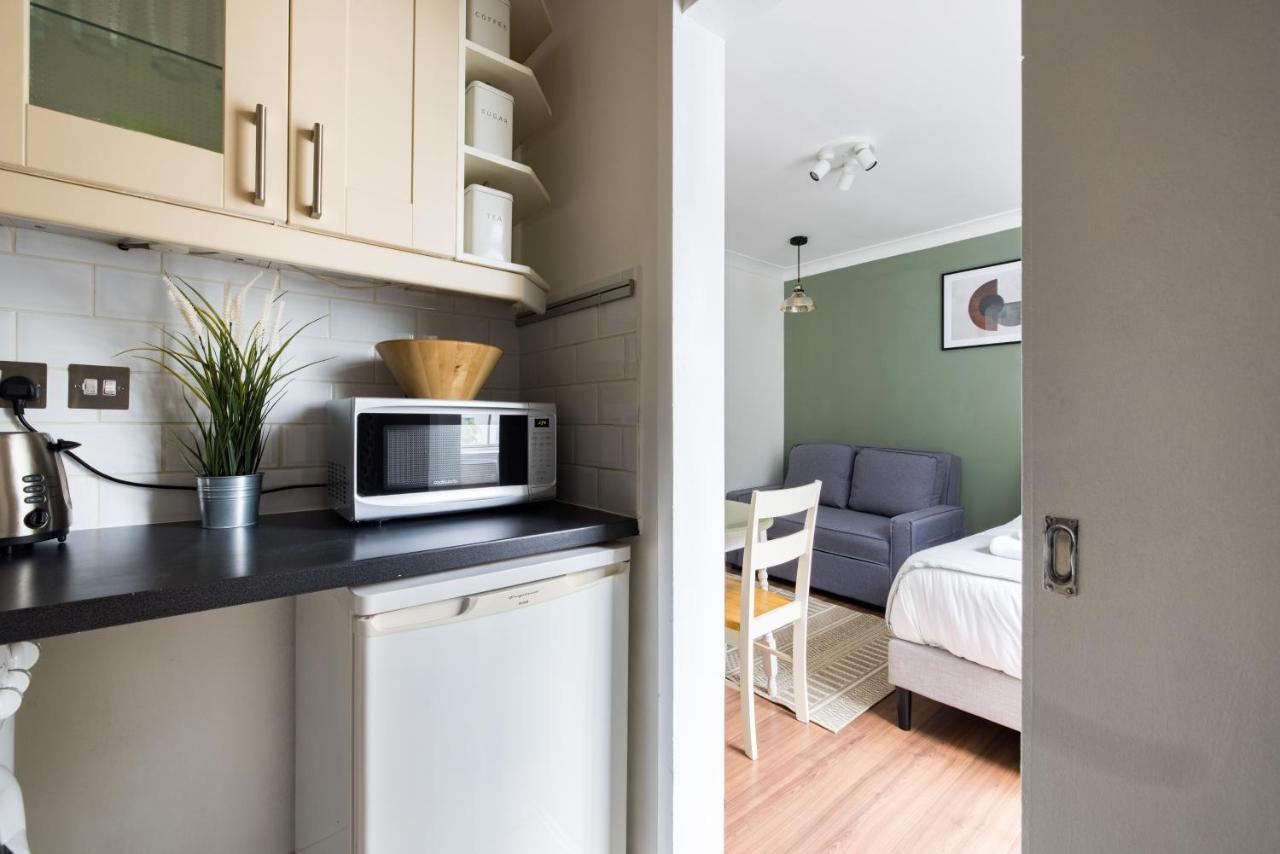 The Bayswater Studio *