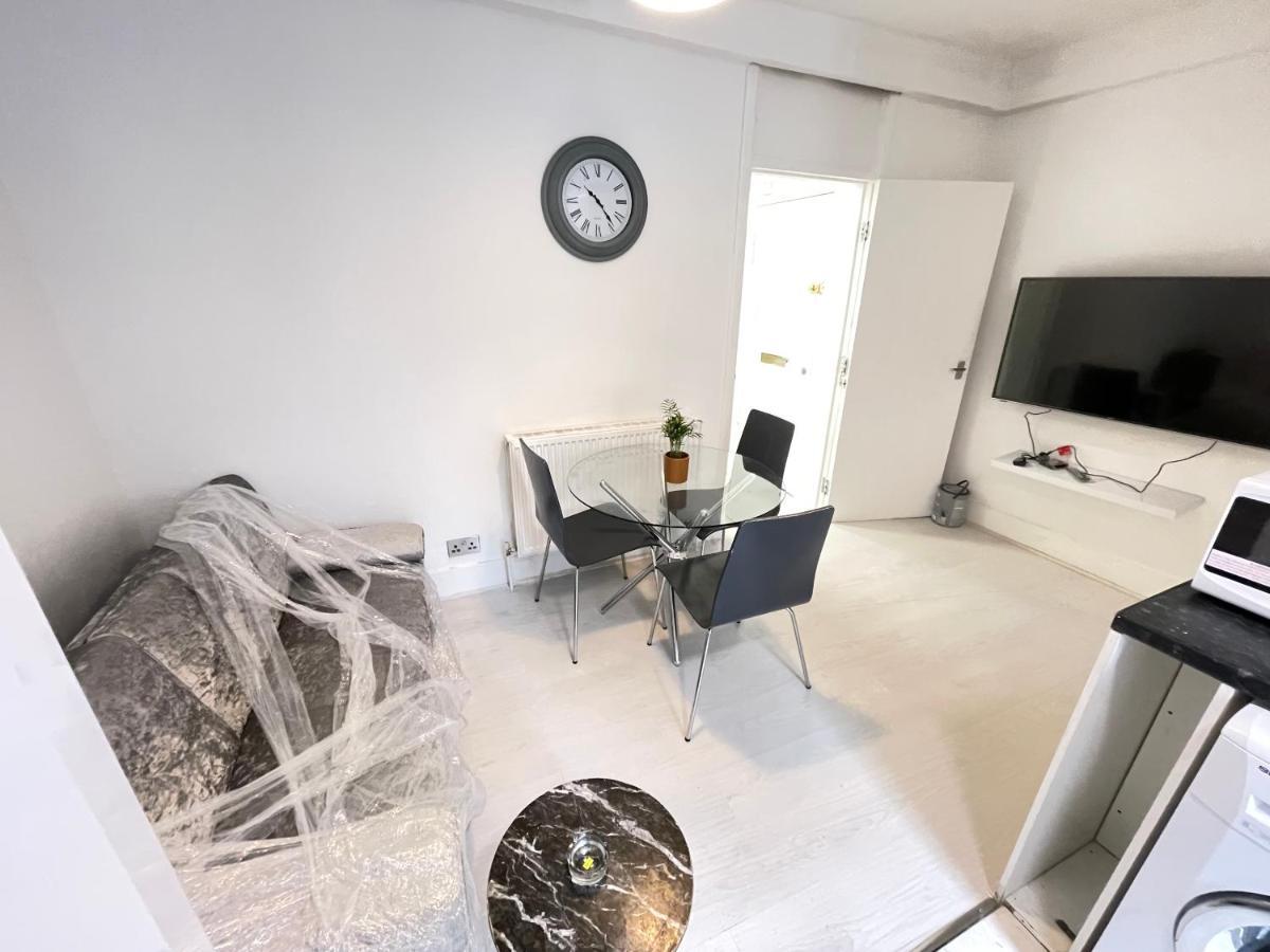 One Bedroom Flat Miles Apartamento *