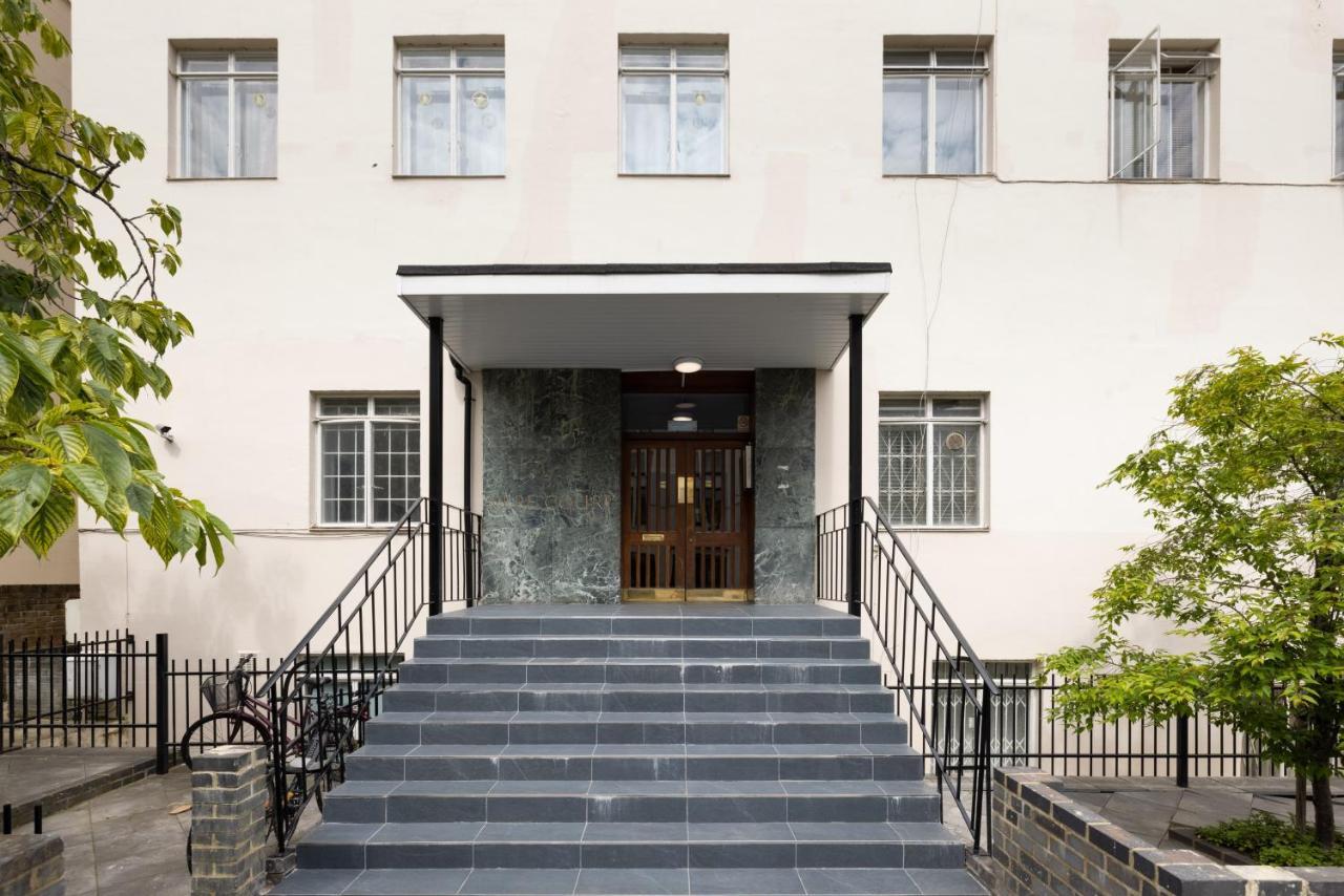 The Bayswater Studio *