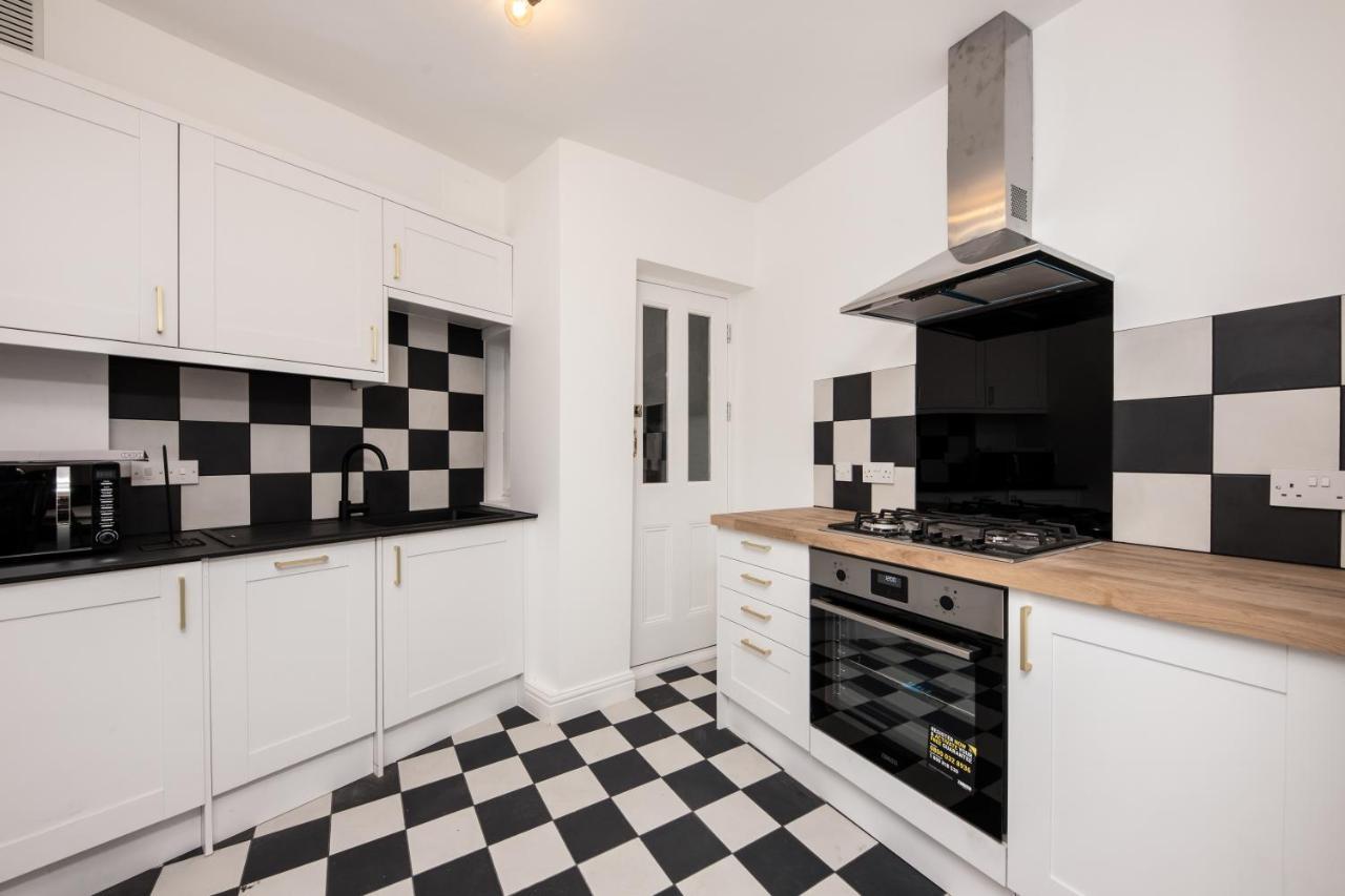 Chic 1 Bed Flat Zone 2 Hampstead Swiss * London
