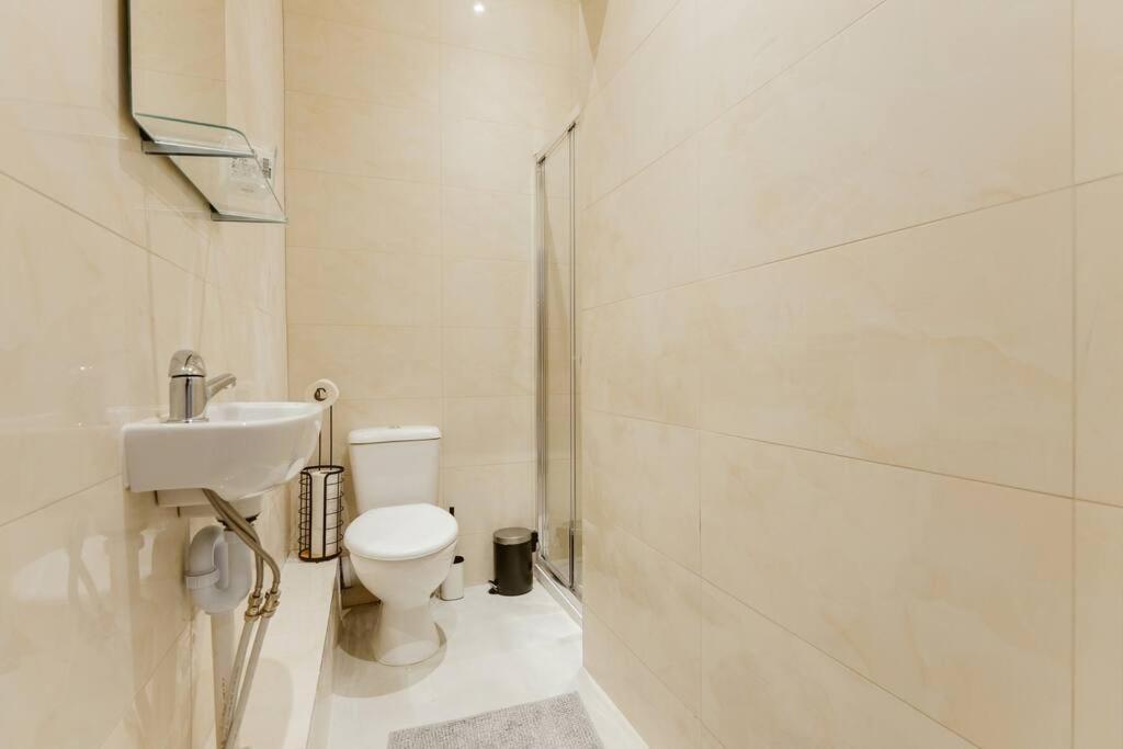 Appartement Stylish Kitchenette In London's Vibrant Holloway District *