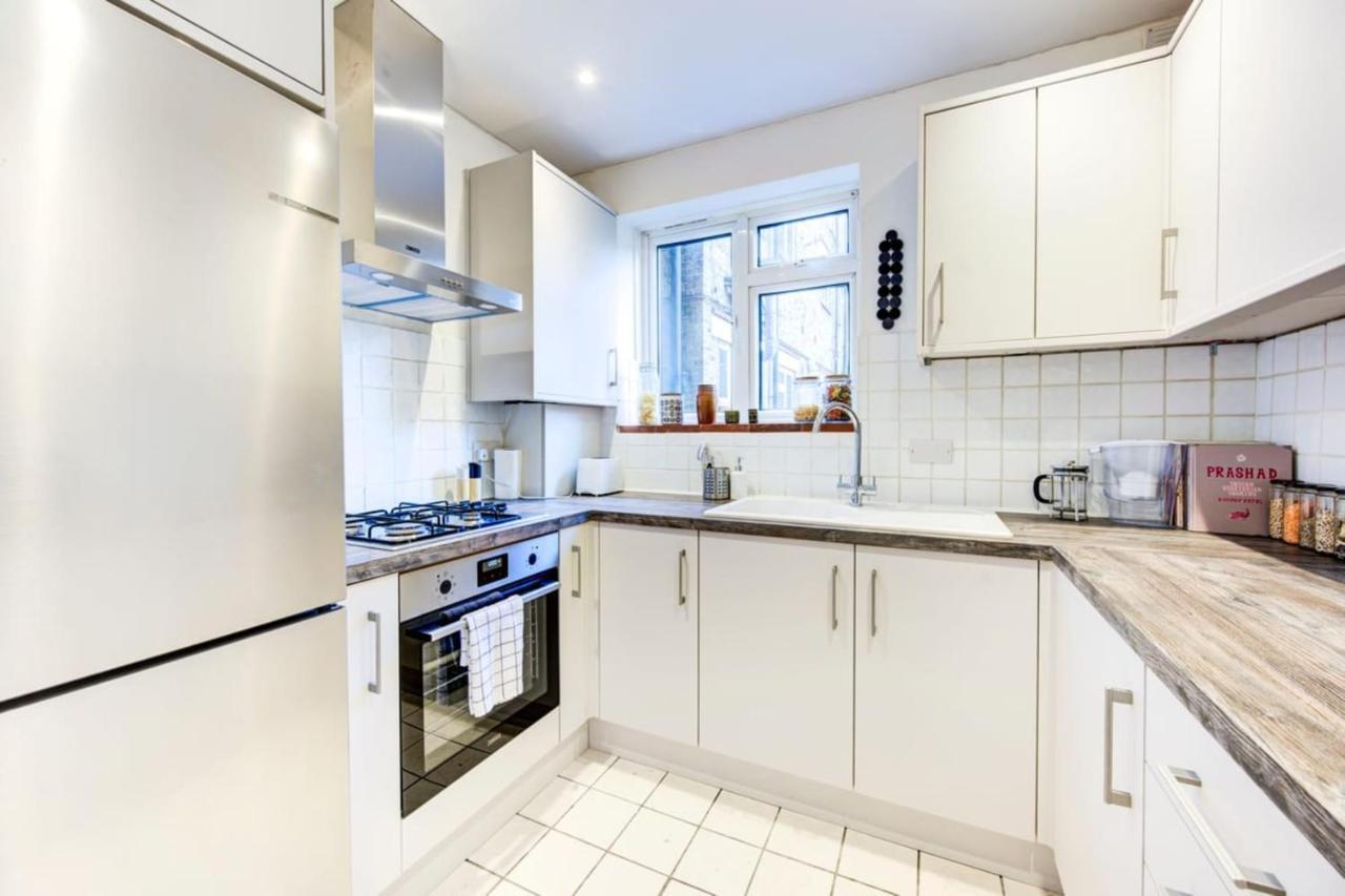 Guestready - Stylish Getaway Near Tooting Station * Londen