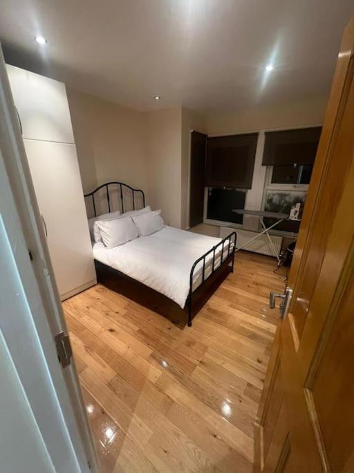 2 Bedroom Apartment,chester Road N17 * London
