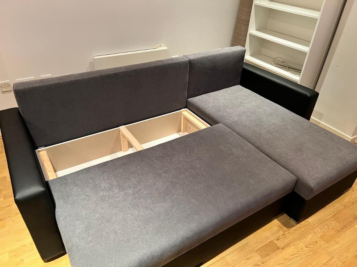 Stunning 2 Bed Flat! Centrally Located In London, Uk! Apartment