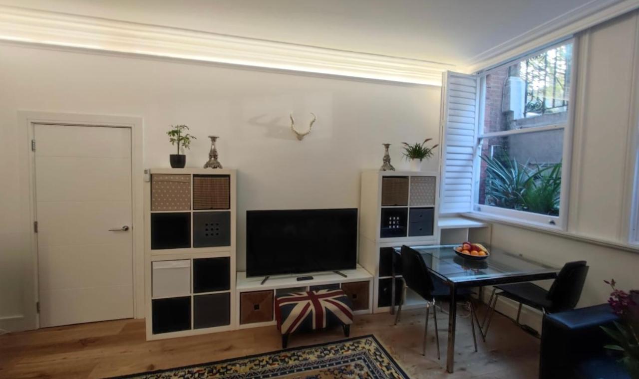 Apartment Cosy With 2 Bedrooms London