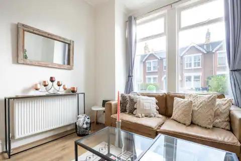 Alross With Breakfast Habitación en casa particular Londres