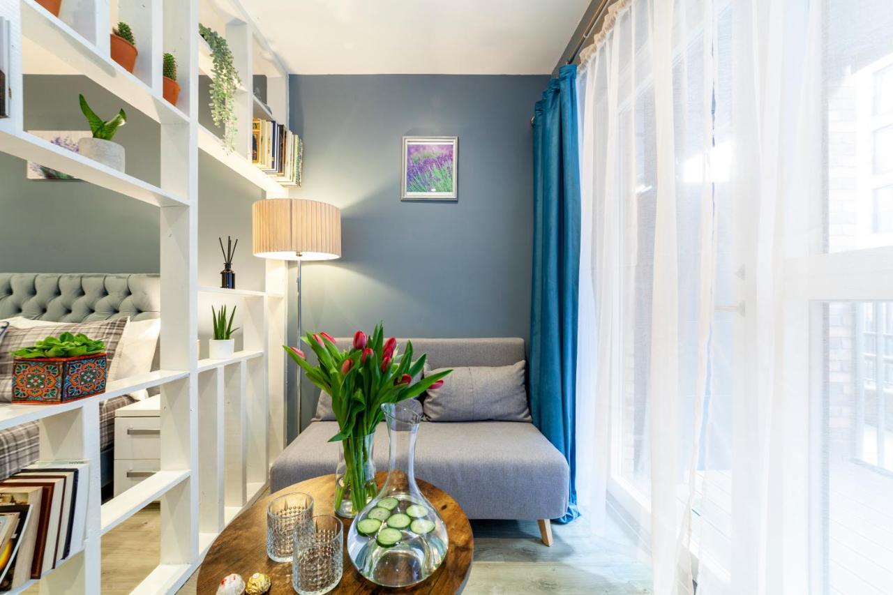 Private Double Bd With Optional Balcony, 15 Mins To Cc * Londen