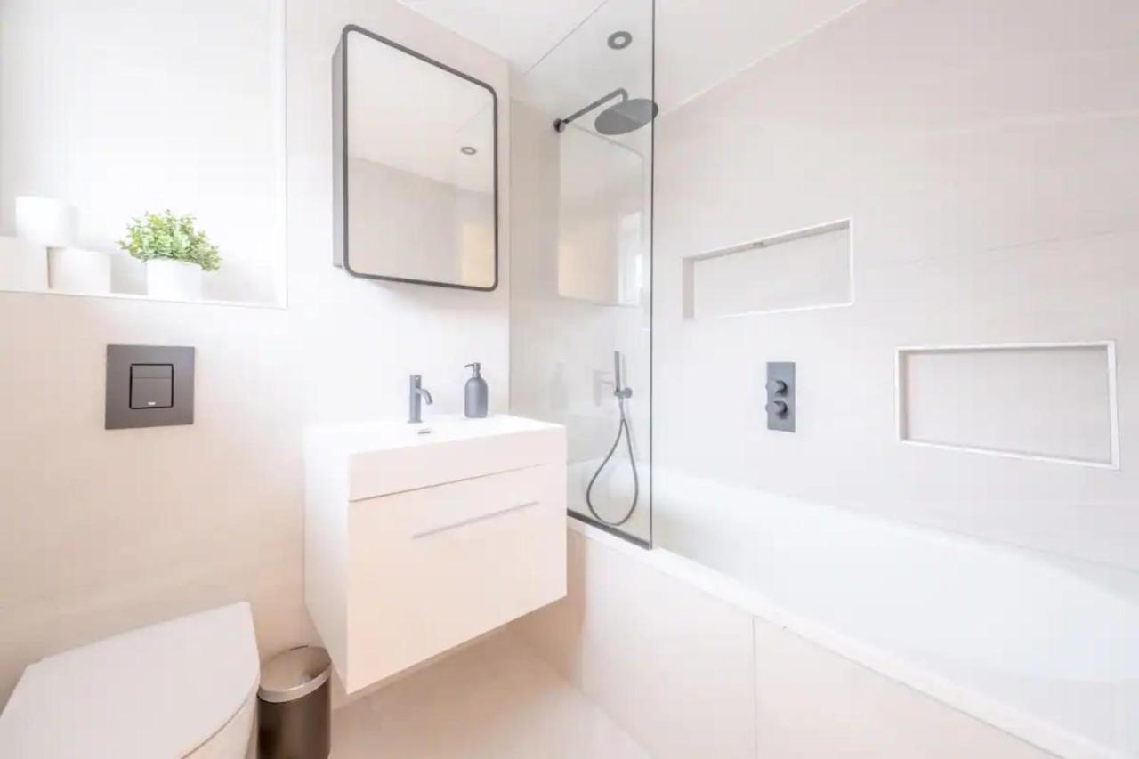 Apartment 3bd Flat With Balcony In Paddington *
