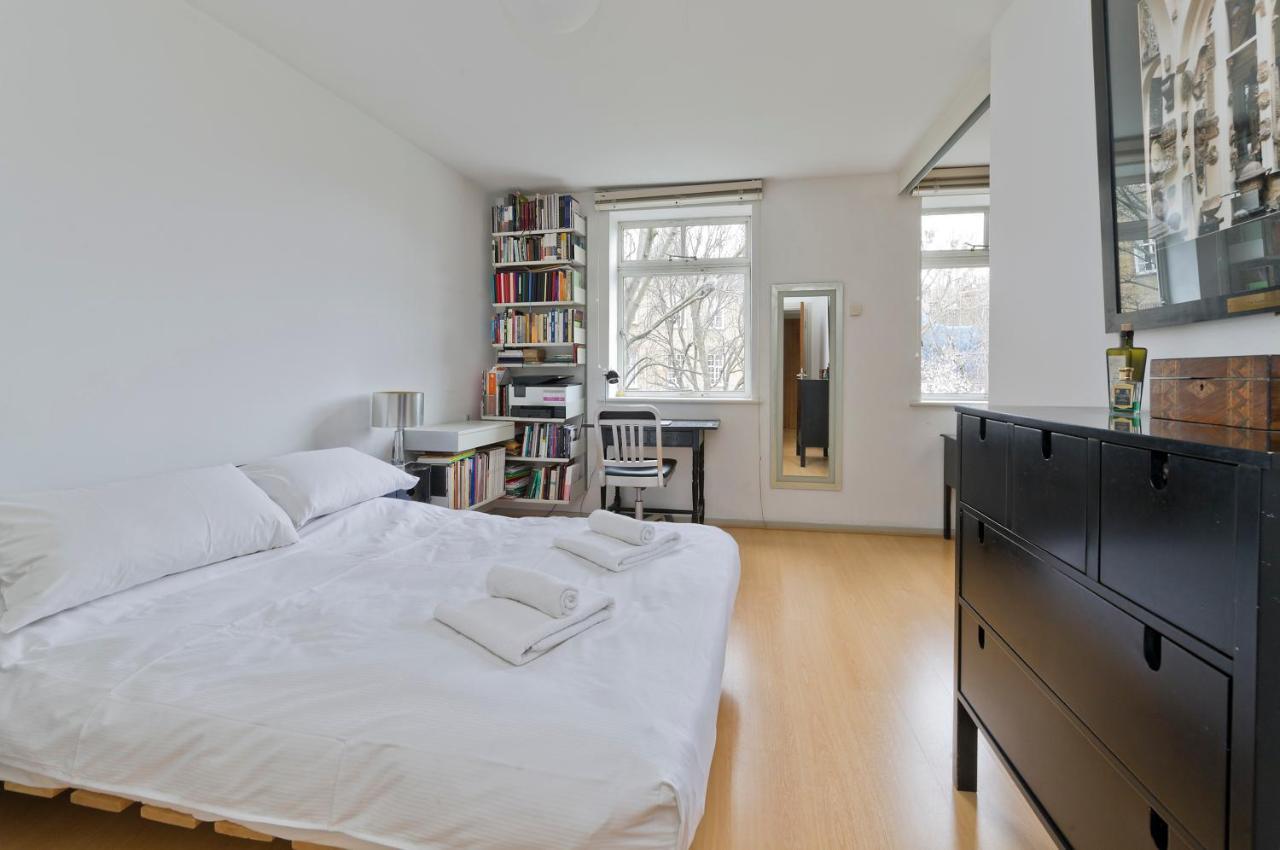 Large One Bedroom Flat With Balcony Close To The By Underthedoormat Apartment *