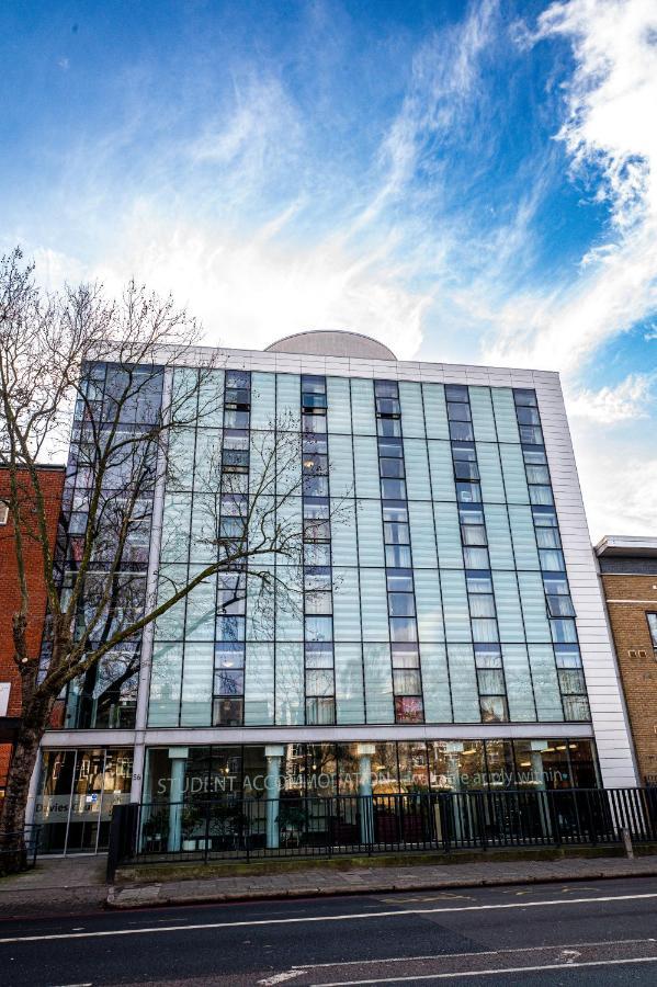 Davies Court Hostel