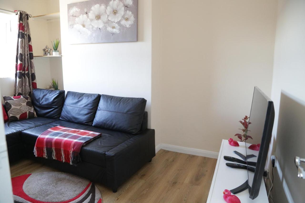 Canning Town Warms Cozy One Bedroom Appartement Londen