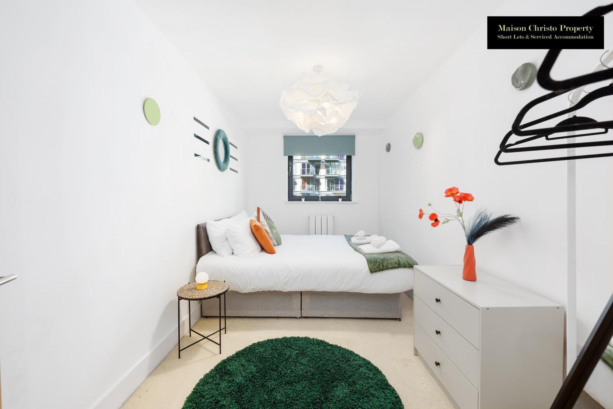 Apartment Maison Christo Serviced Apartment: Extended In Canary Wharf London