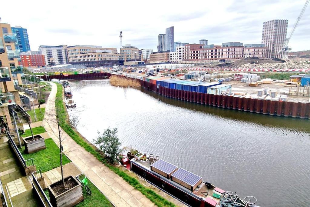 - Stunning Riverside Appartement *