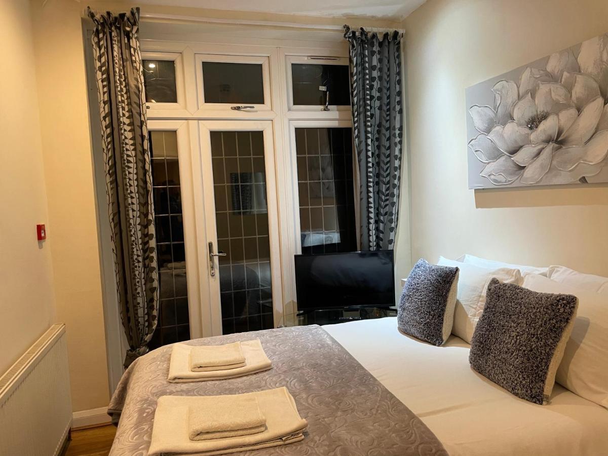 Anazing 2 - North East - Chingford Apartamento Londres