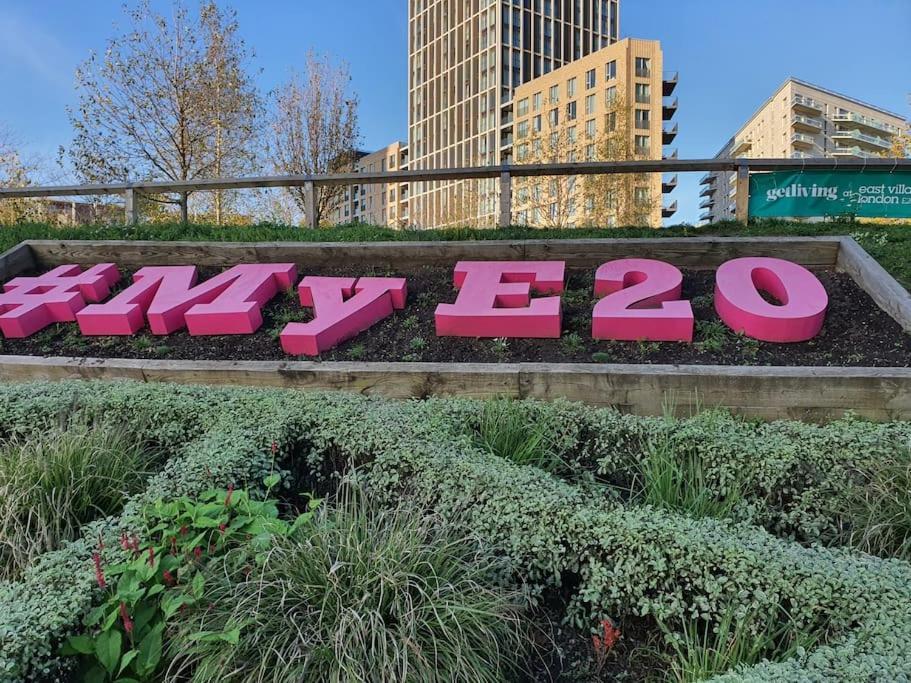 City View 1 Bedroom Flat * Londres