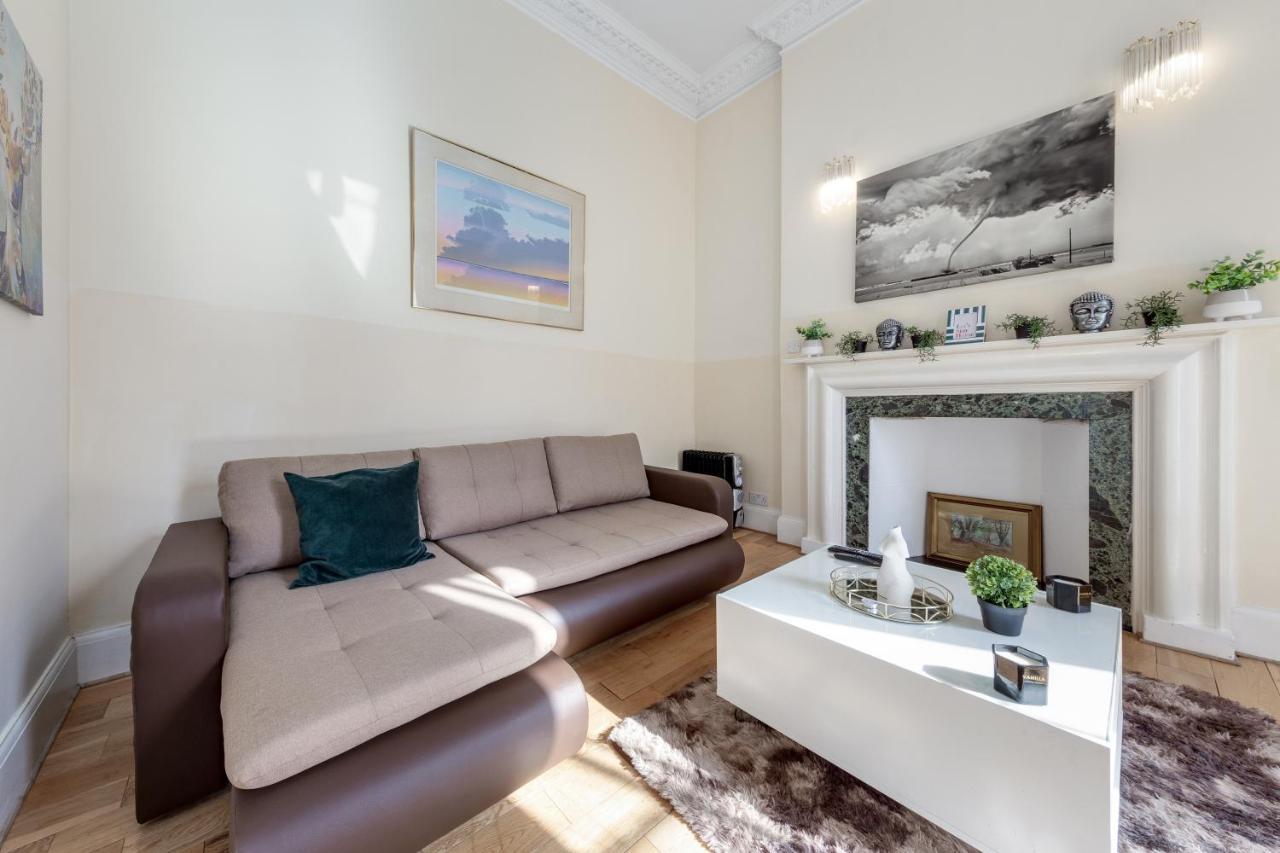 Flat In Baker Street Apartment London